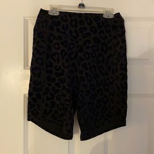 Balance Athletica Rider Short Lux in Panther. Sz M